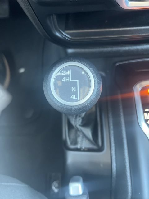 Used 2025 Jeep Wrangler Unlimited Sahara AWD/4WD image 17