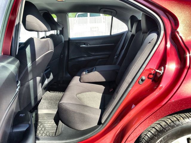 Used 2020 Toyota Camry LE FWD image 13