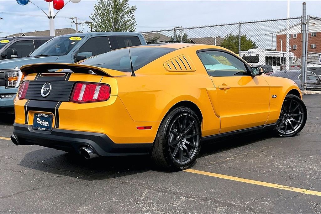 Used 2011 Ford Mustang GT Premium w/ GT Coupe Accessory Pkg 5 RWD image 12
