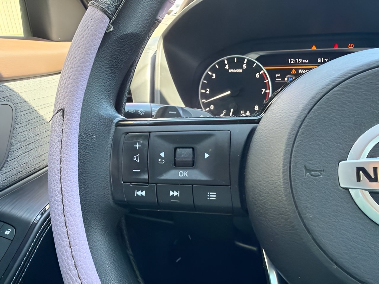 Used 2021 Nissan Rogue S AWD/4WD image 16
