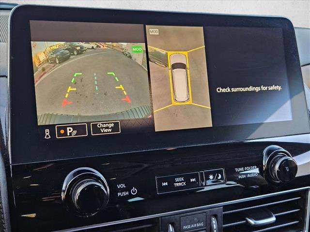 Used 2023 Nissan Armada SL w/ Captain's Chairs Package image 14