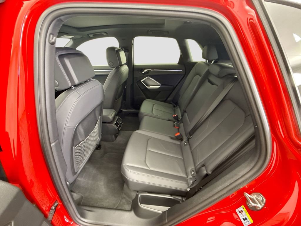 Certified 2025 Audi Q3 2.0T Premium Plus w/ Premium Plus Package image 19