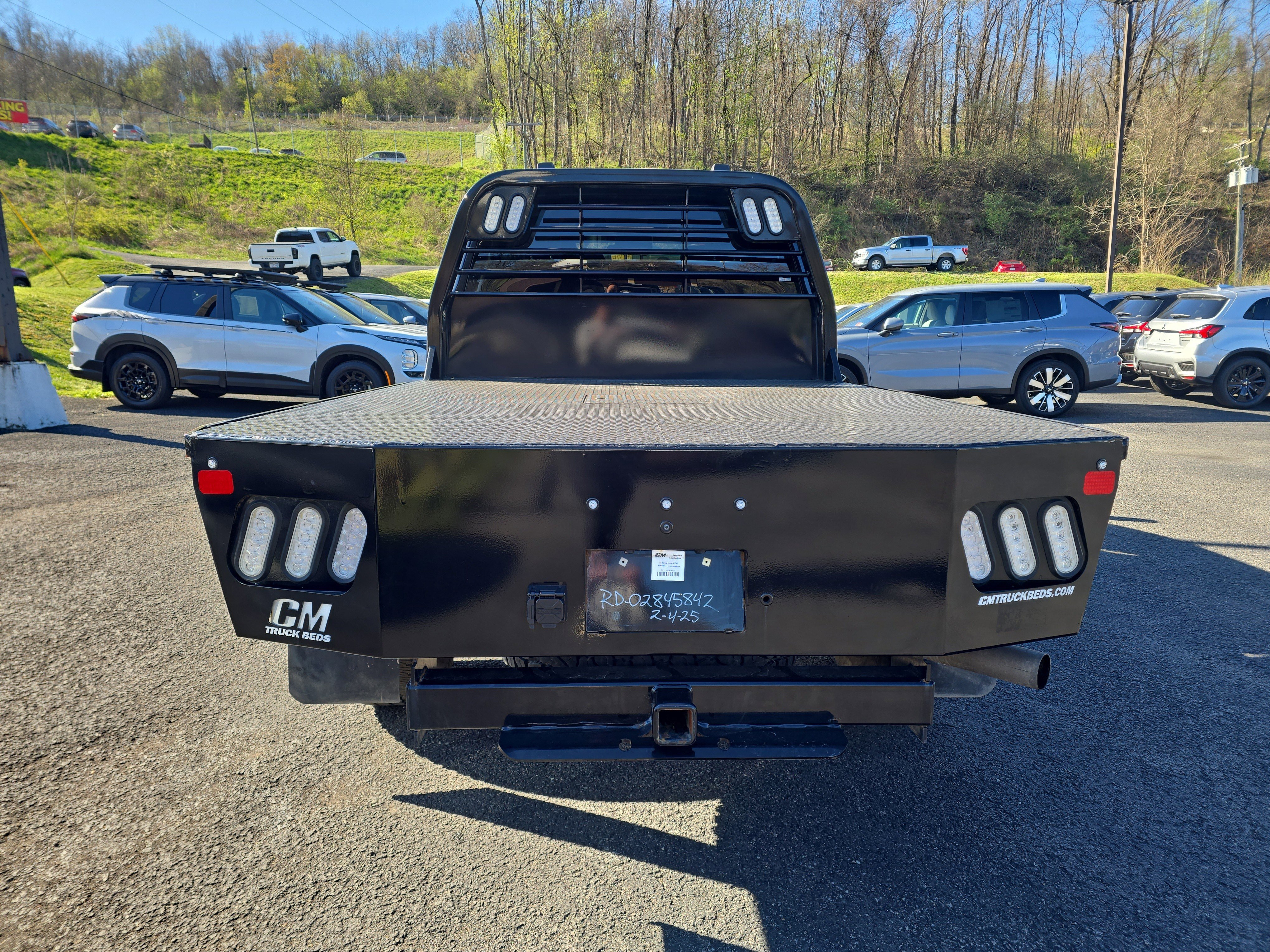 Used 2022 Ford F350 XL w/ Power Equipment Group image 5