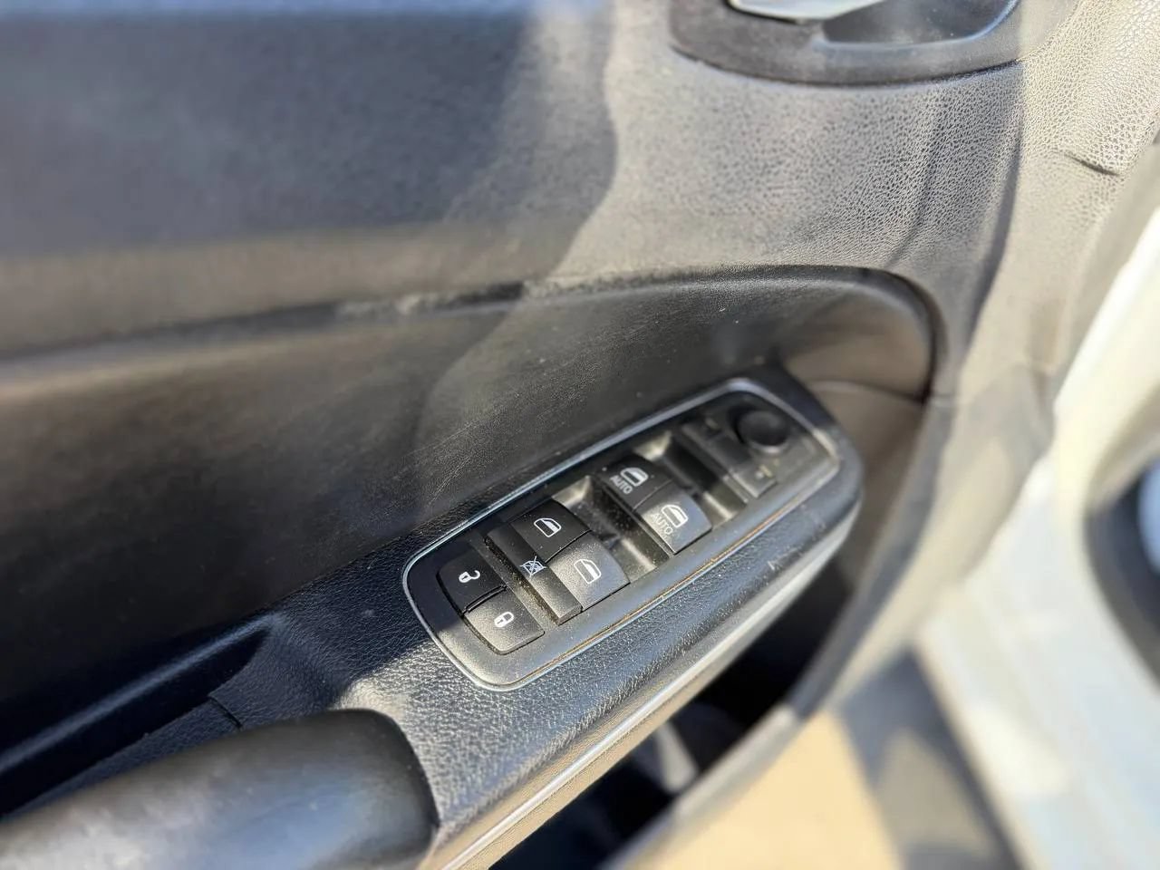 Used 2012 Chrysler 300 Limited RWD image 37
