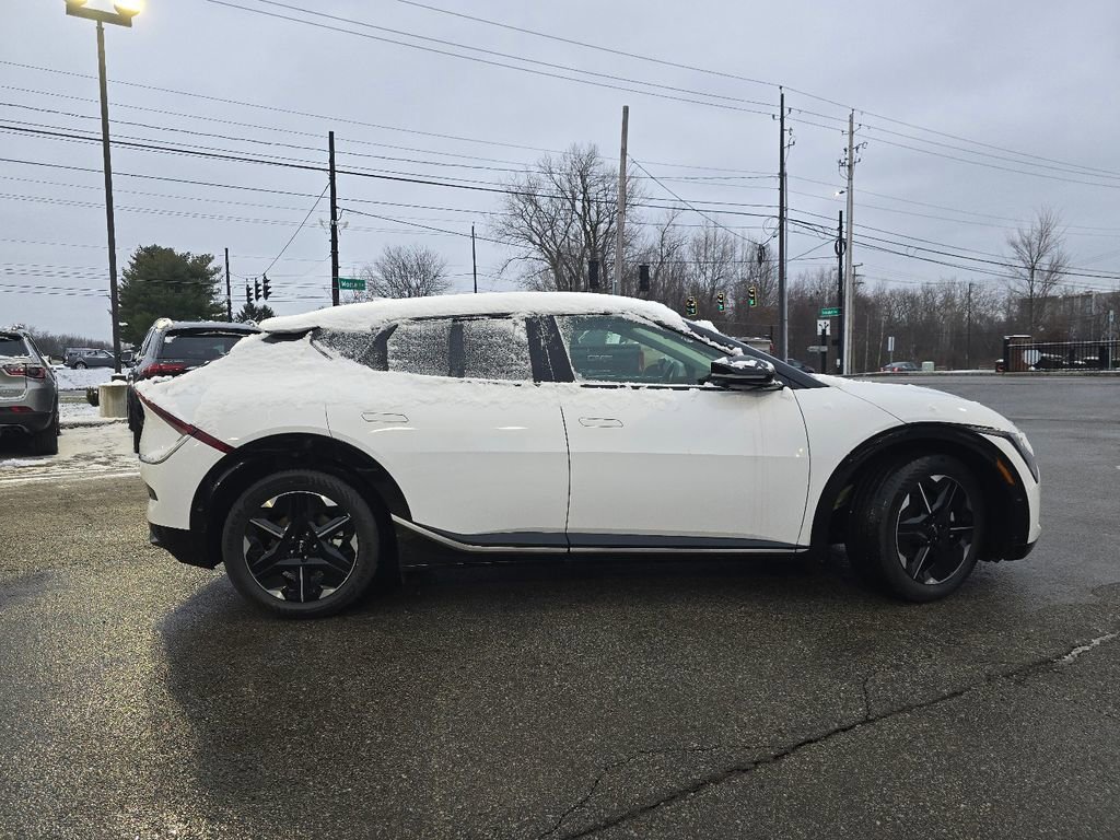 New 2025 Kia EV6 Wind image 16