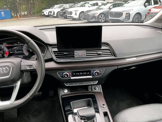 Used 2021 Audi Q5 Premium AWD/4WD image 15
