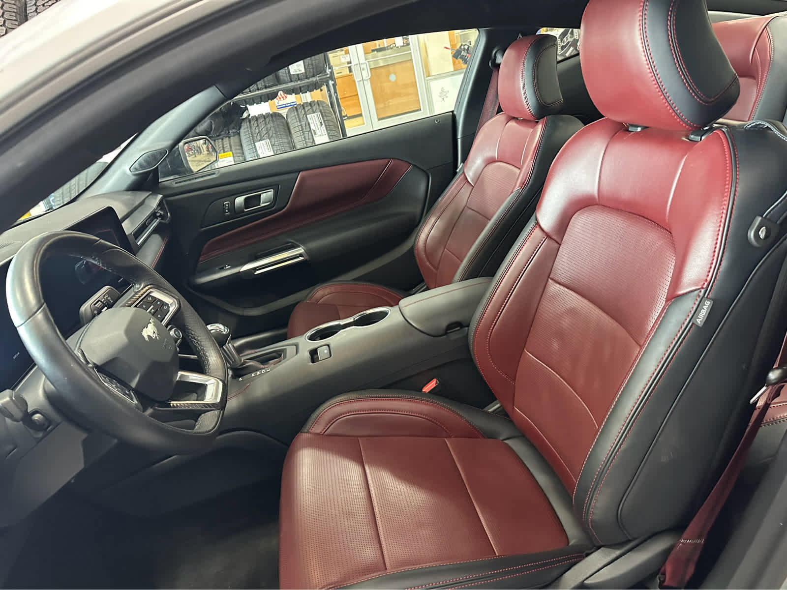 Used 2025 Ford Mustang Premium image 28