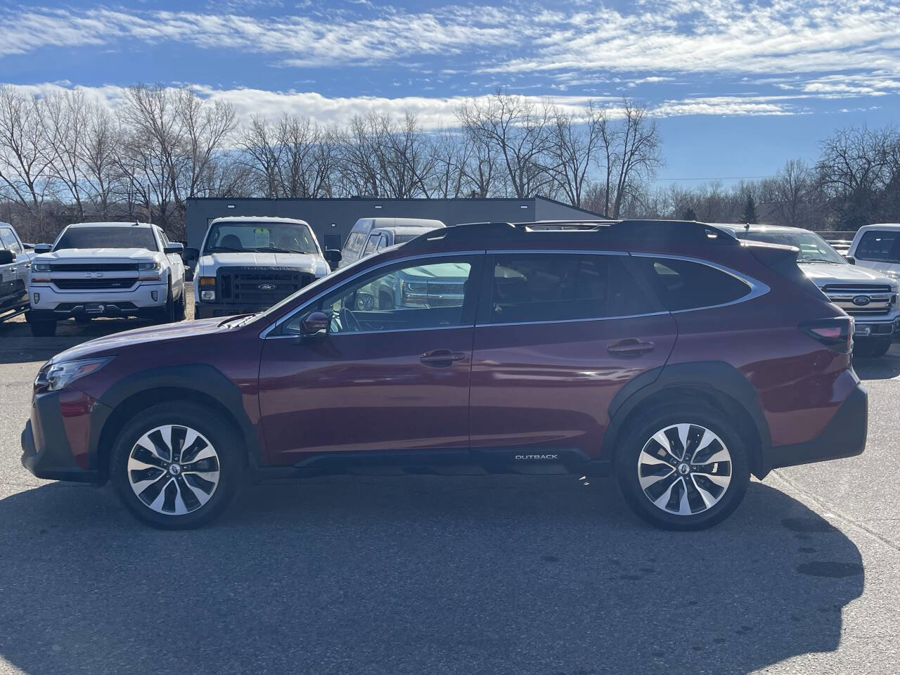 Used 2023 Subaru Outback Limited w/ Popular Package #2 image 7