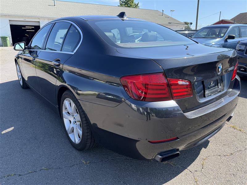 Used 2012 BMW 550i xDrive Sedan AWD/4WD image 4