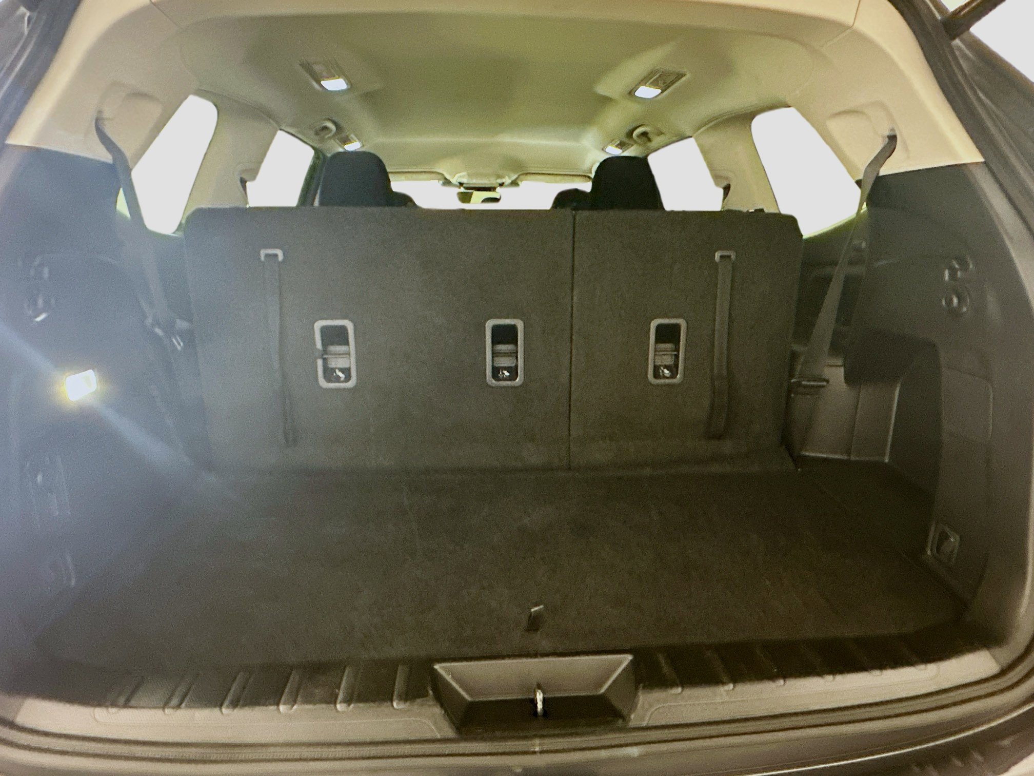 Used 2025 Subaru Ascent Premium image 31