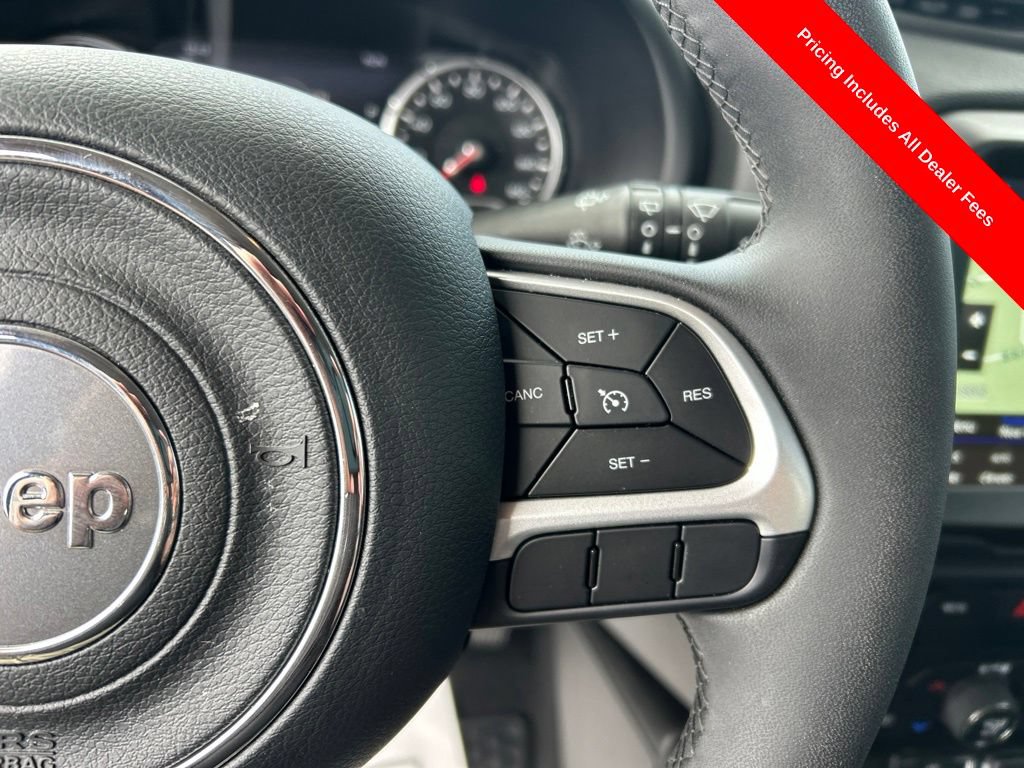 Used 2023 Jeep Renegade Altitude AWD/4WD image 8