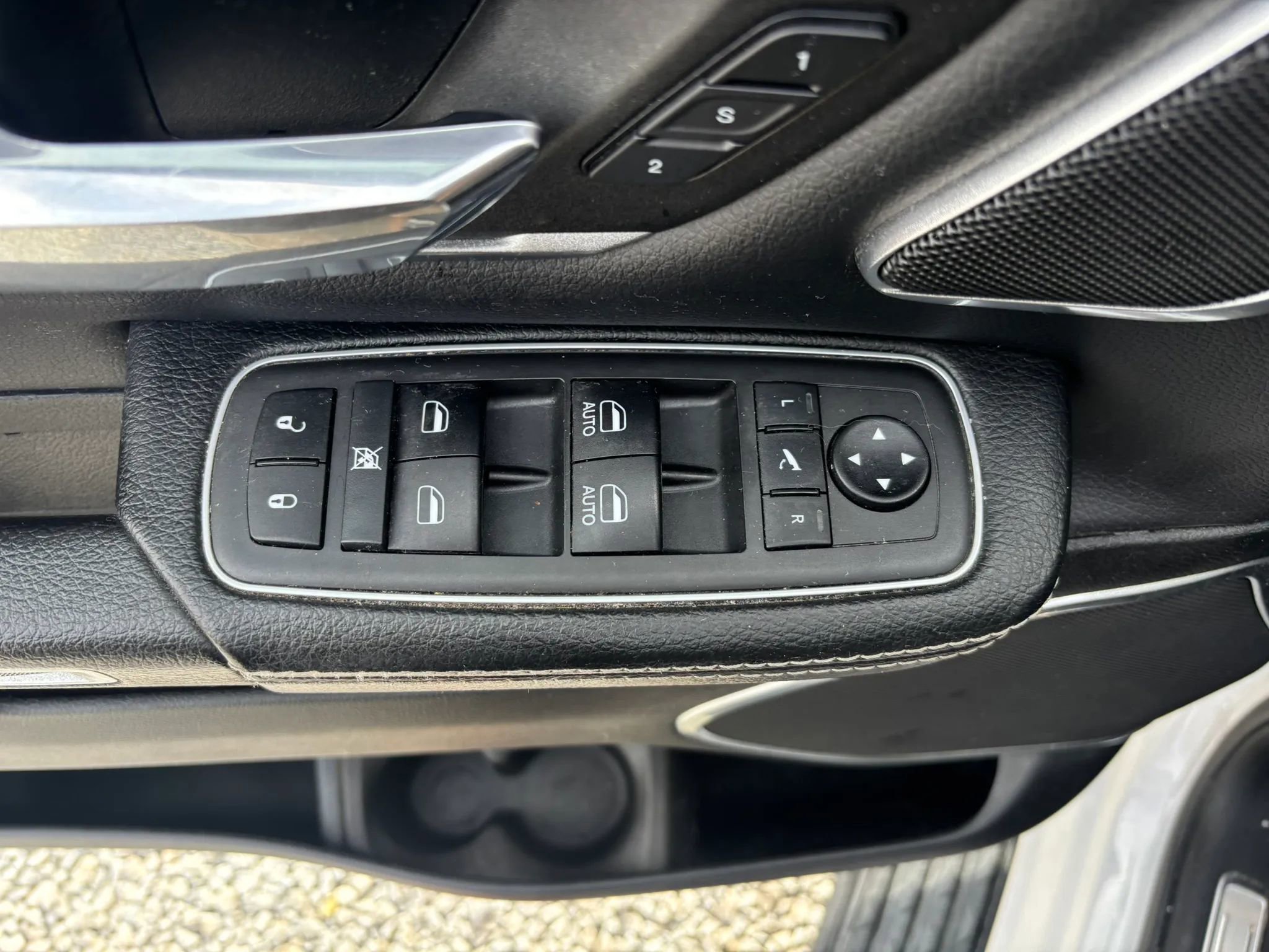 Used 2021 RAM 1500 Laramie AWD/4WD image 18