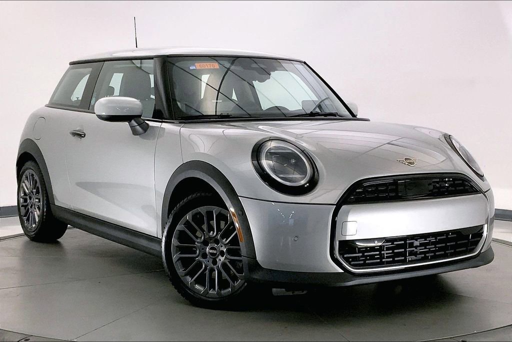 Used 2026 MINI Cooper 2-Door Hardtop FWD image 1