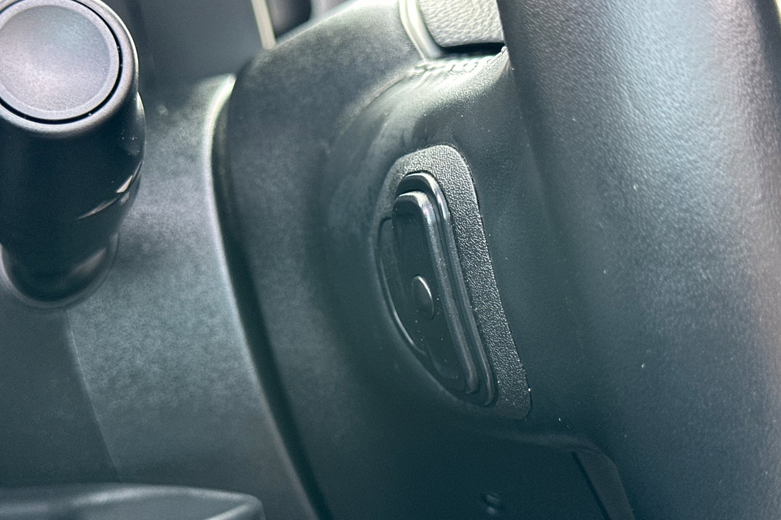 Used 2023 RAM 1500 Laramie image 36