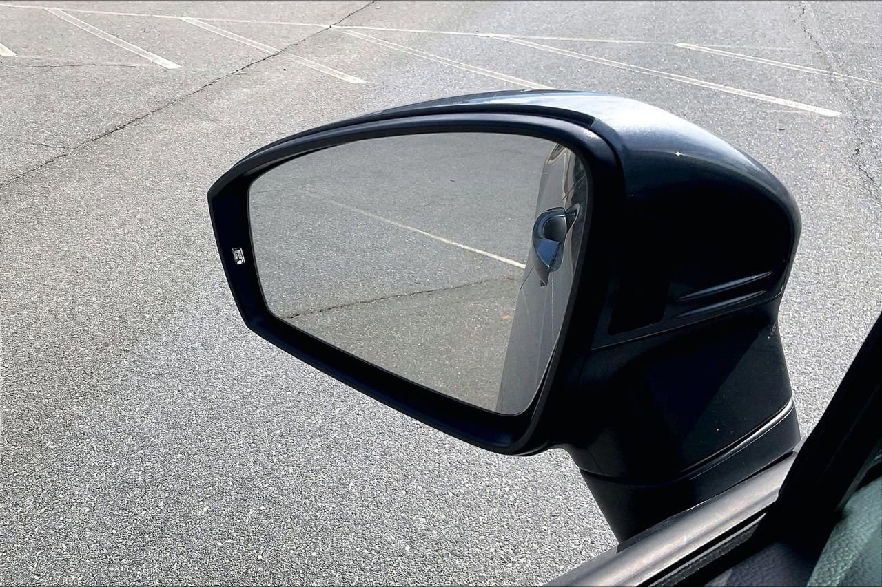 Used 2024 Volkswagen Tiguan S image 29