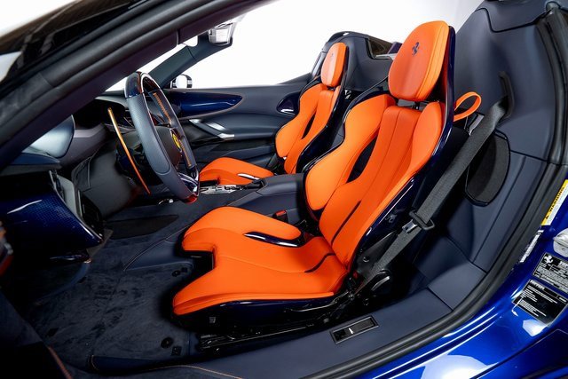 Used 2024 Ferrari SF90 Spider image 4