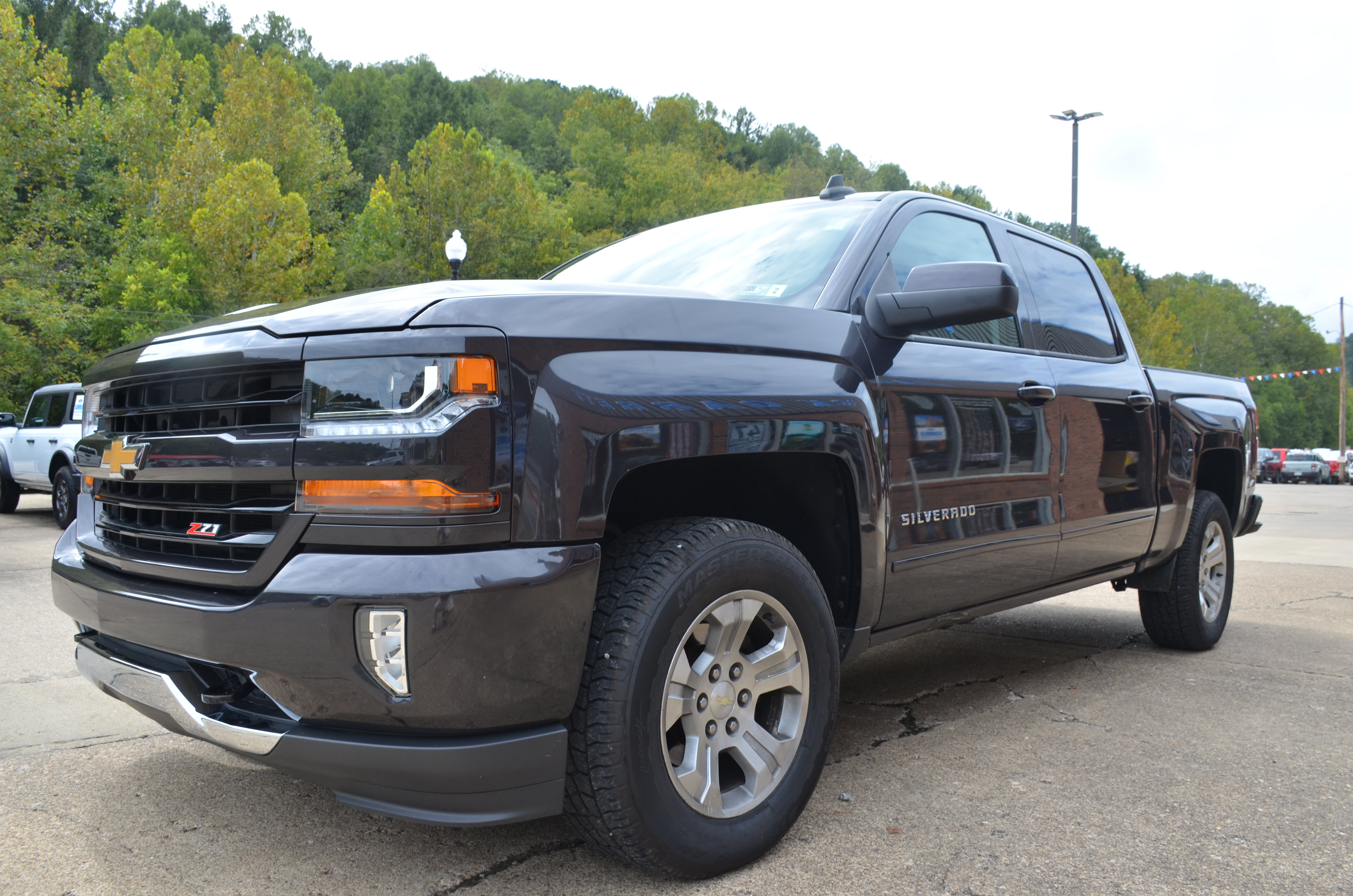 Used 2016 Chevrolet Silverado 1500 LT w/ All Star Edition AWD/4WD image 6