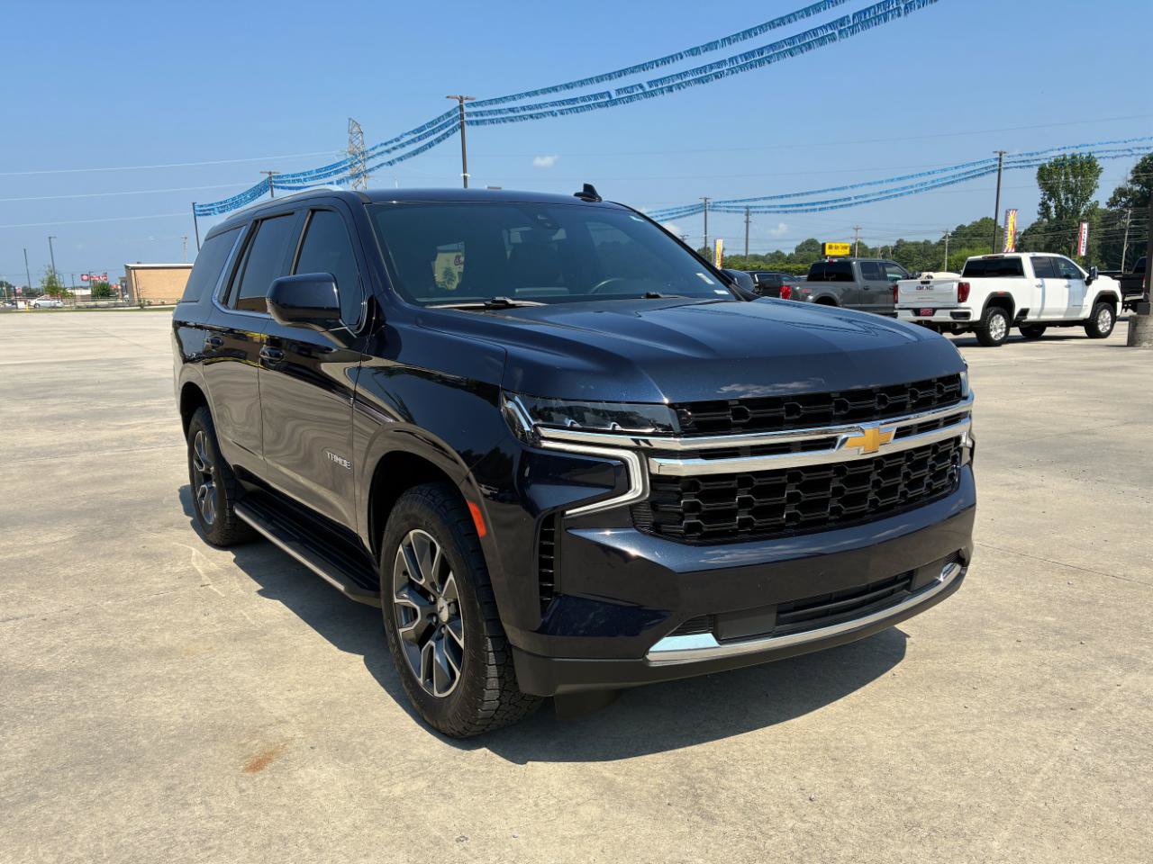 Used 2021 Chevrolet Tahoe LS RWD image 4