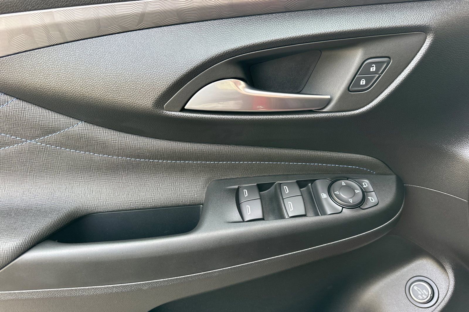 Certified 2026 Buick Envista Sport Touring w/ Convenience I Package image 11