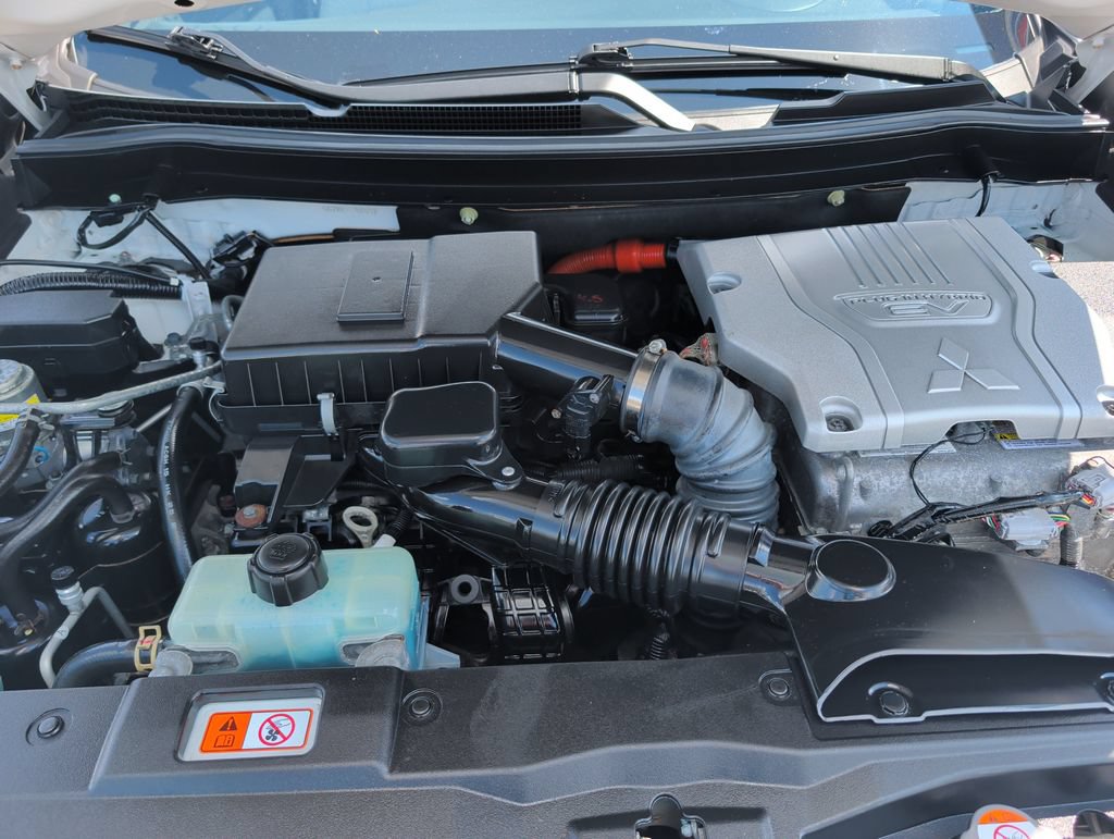 Used 2019 Mitsubishi Outlander SEL AWD/4WD image 23