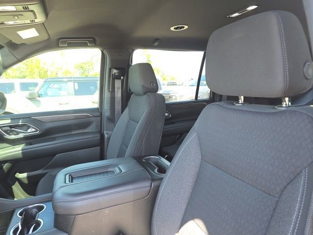 Used 2022 Chevrolet Suburban LS w/ Driver Alert Package RWD image 7
