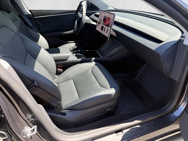 Used 2025 Tesla Model 3 Long Range image 18