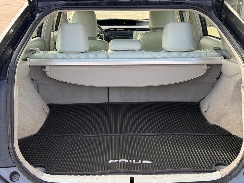 Used 2010 Toyota Prius One image 9