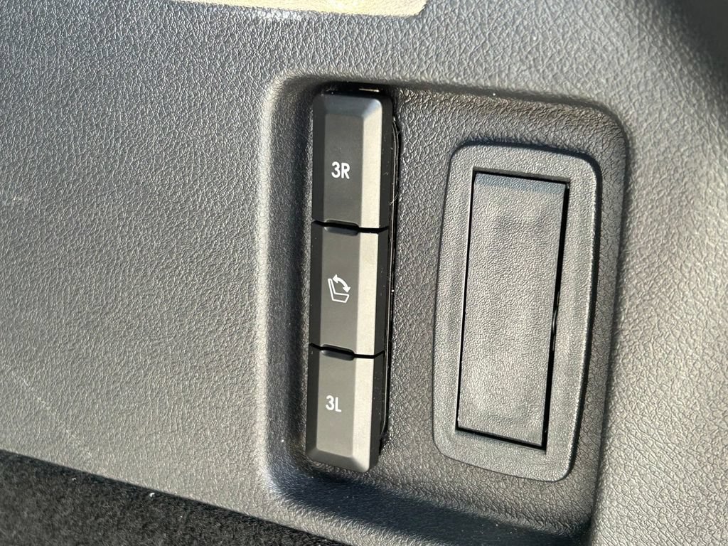 Used 2025 Lincoln Aviator Reserve w/ Jet Appearance Package AWD/4WD image 16