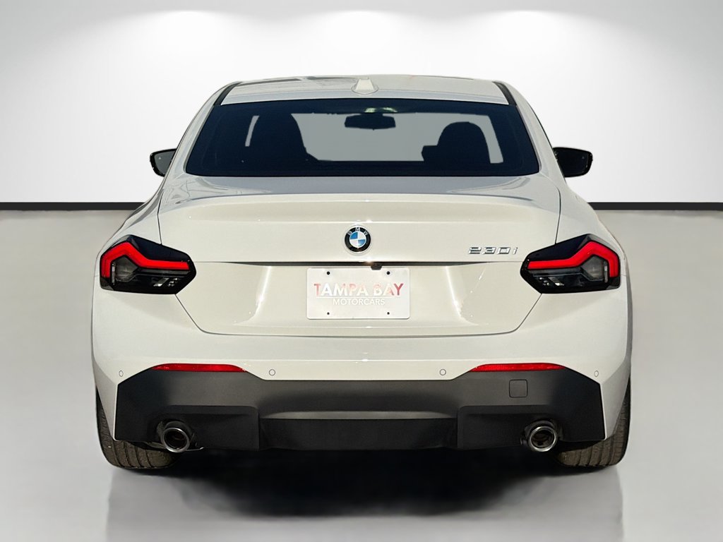 Used 2024 BMW 230i Coupe w/ Premium Package RWD image 4