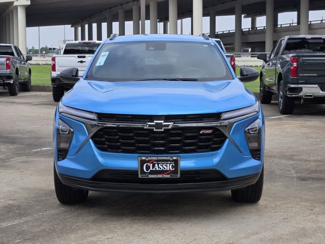 Used 2025 Chevrolet Trax RS w/ Driver Confidence Package FWD video 2