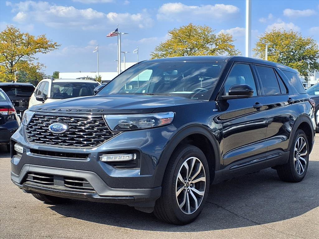 Used 2022 Ford Explorer ST-Line image 2