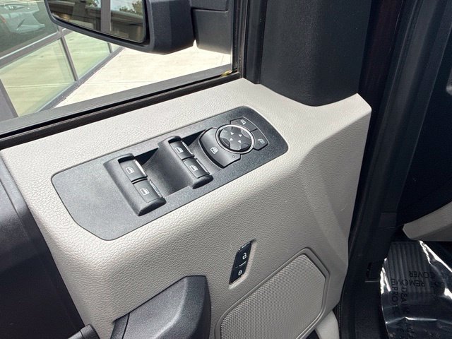 Used 2018 Ford F150 XL w/ Equipment Group 101A Mid AWD/4WD image 16