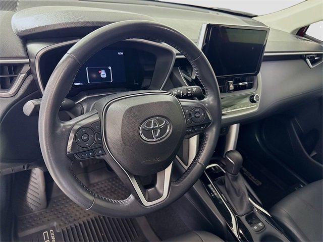 Certified 2023 Toyota Corolla Cross XLE image 9