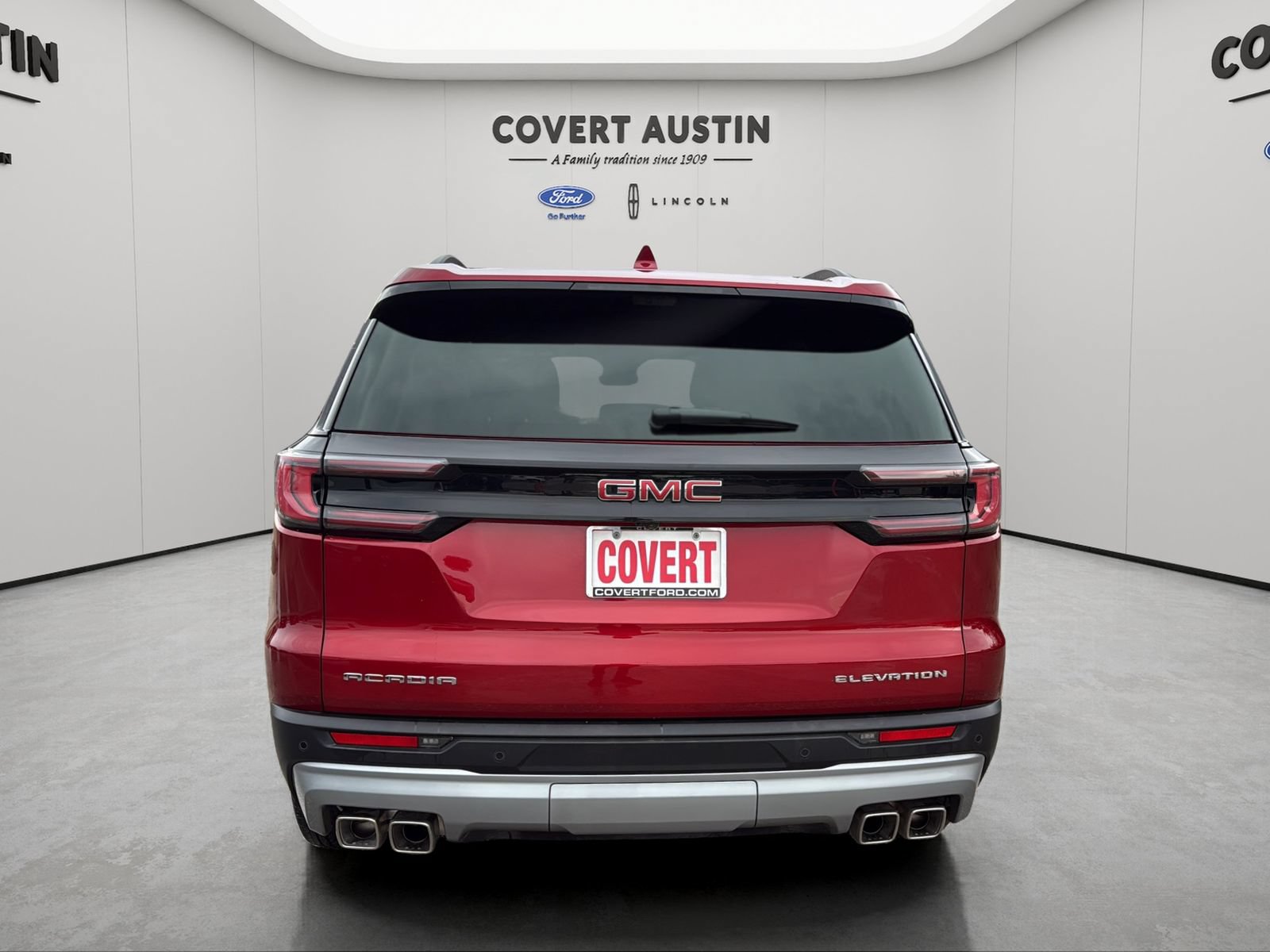 Used 2026 GMC Acadia Elevation w/ Elevation Premium Package FWD image 4