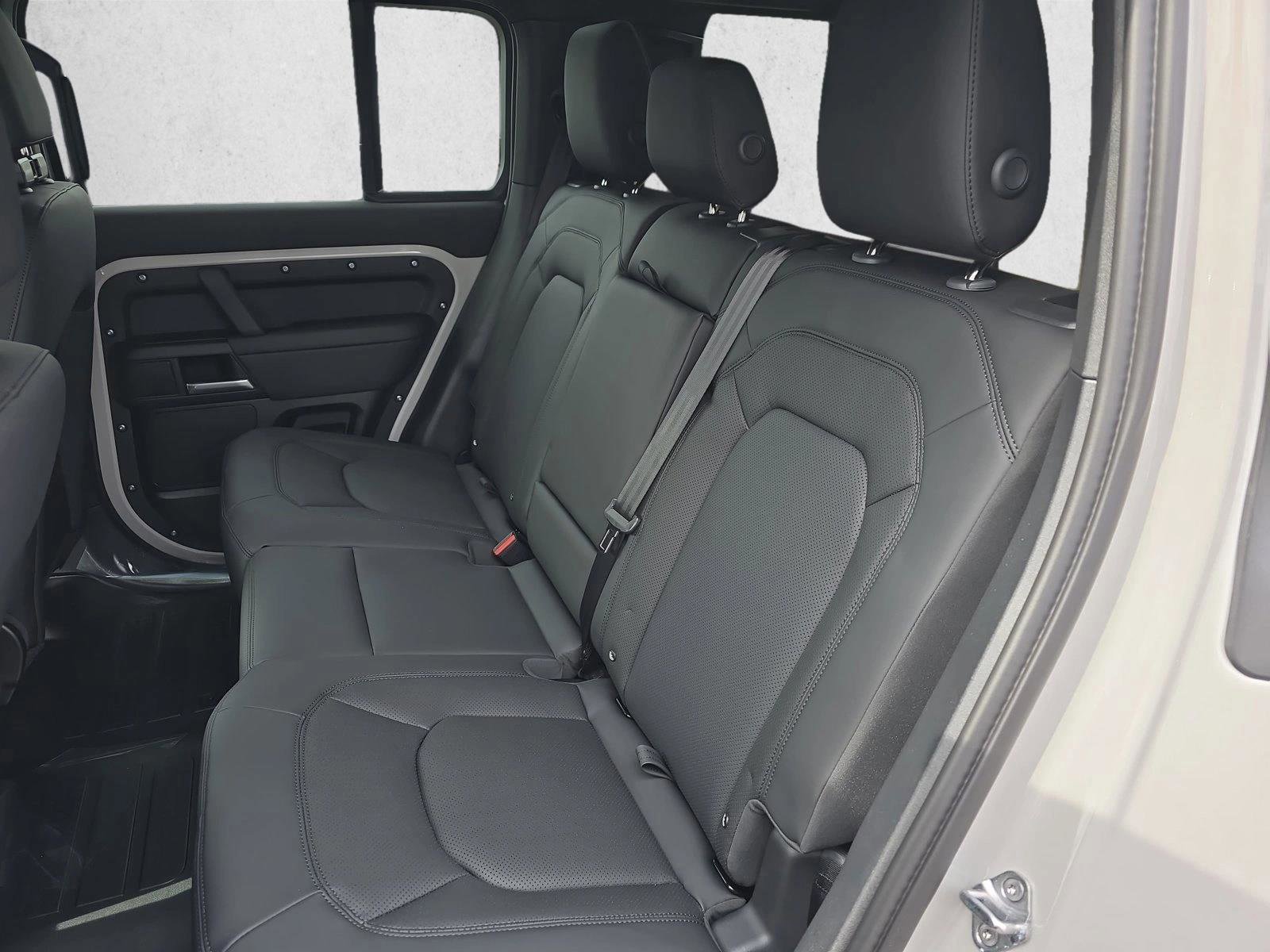 New 2026 Land Rover Defender 110 S AWD/4WD image 14
