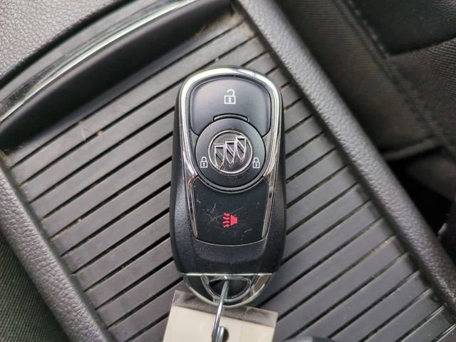 Used 2018 Buick Encore Preferred image 35