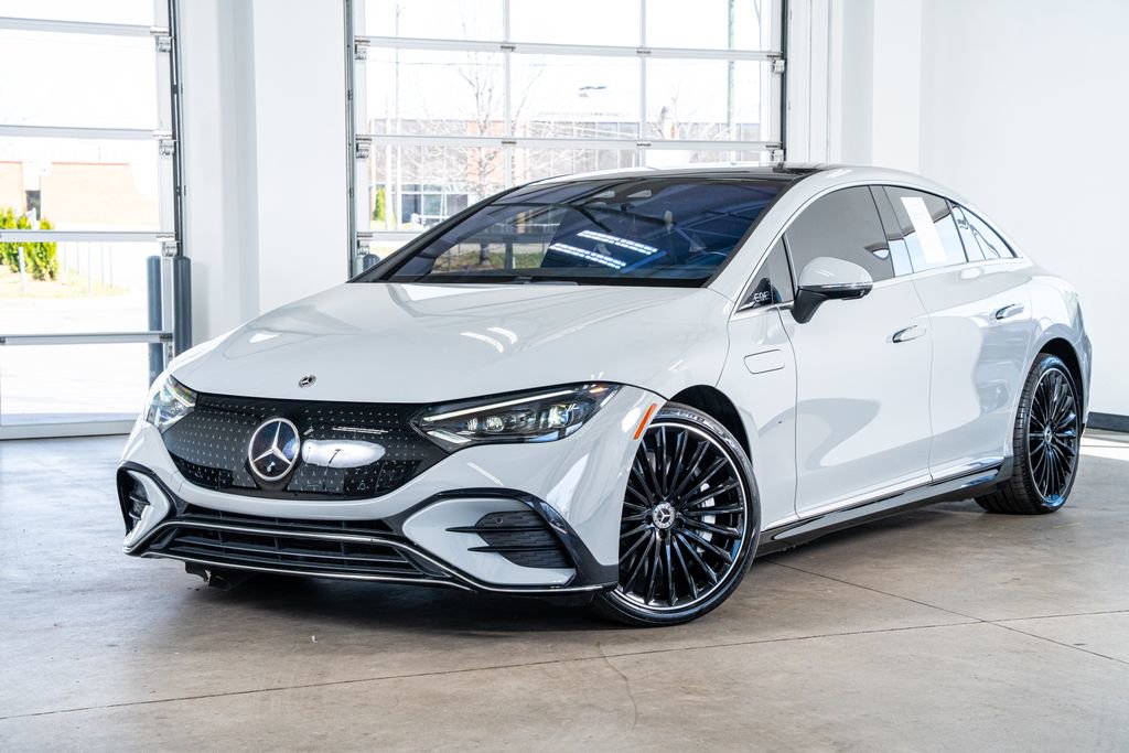 Used 2023 Mercedes-Benz EQE 500 4MATIC Sedan image 2