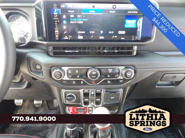 Used 2024 Jeep Wrangler Unlimited Rubicon AWD/4WD image 15