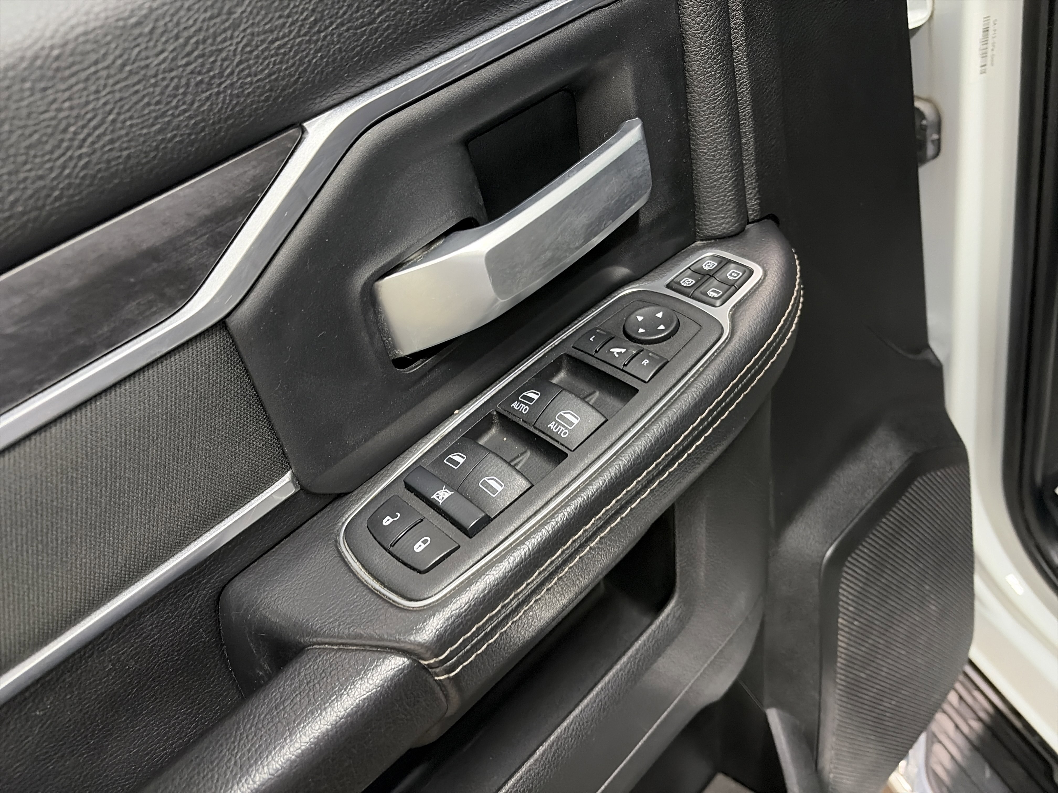 Used 2024 RAM 2500 Big Horn image 23