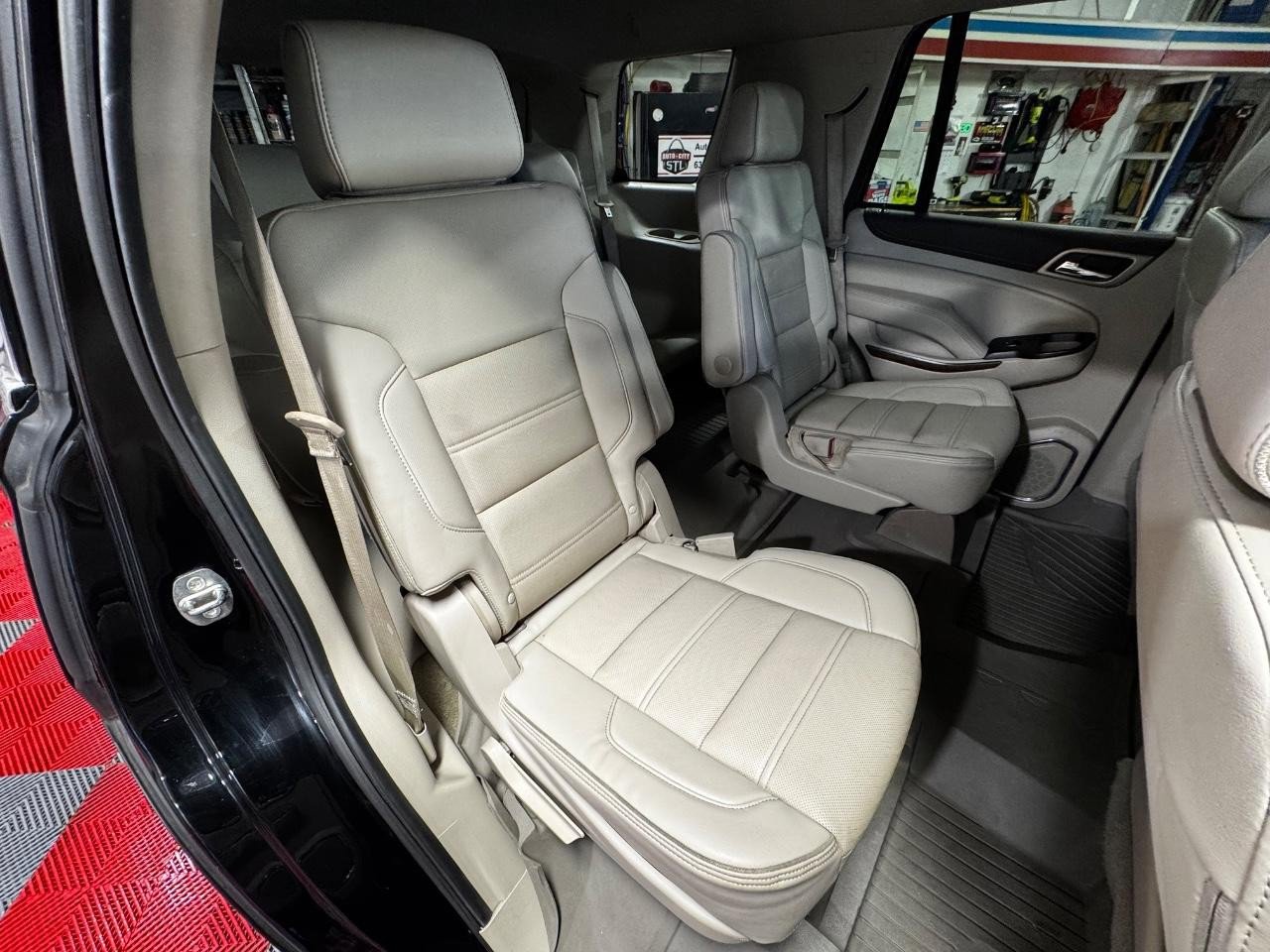Used 2019 GMC Yukon Denali w/ Denali Ultimate Package AWD/4WD image 10