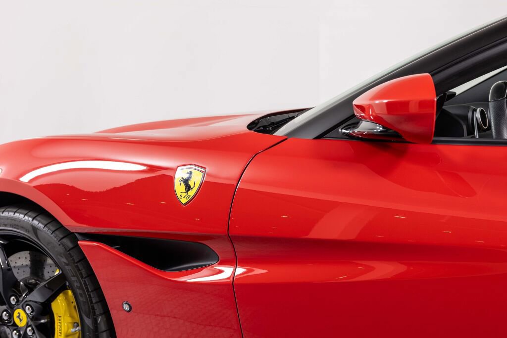 Certified 2022 Ferrari Portofino M image 12