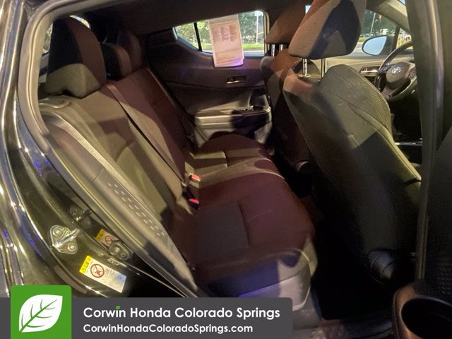 Used 2019 Toyota C-HR XLE FWD image 30