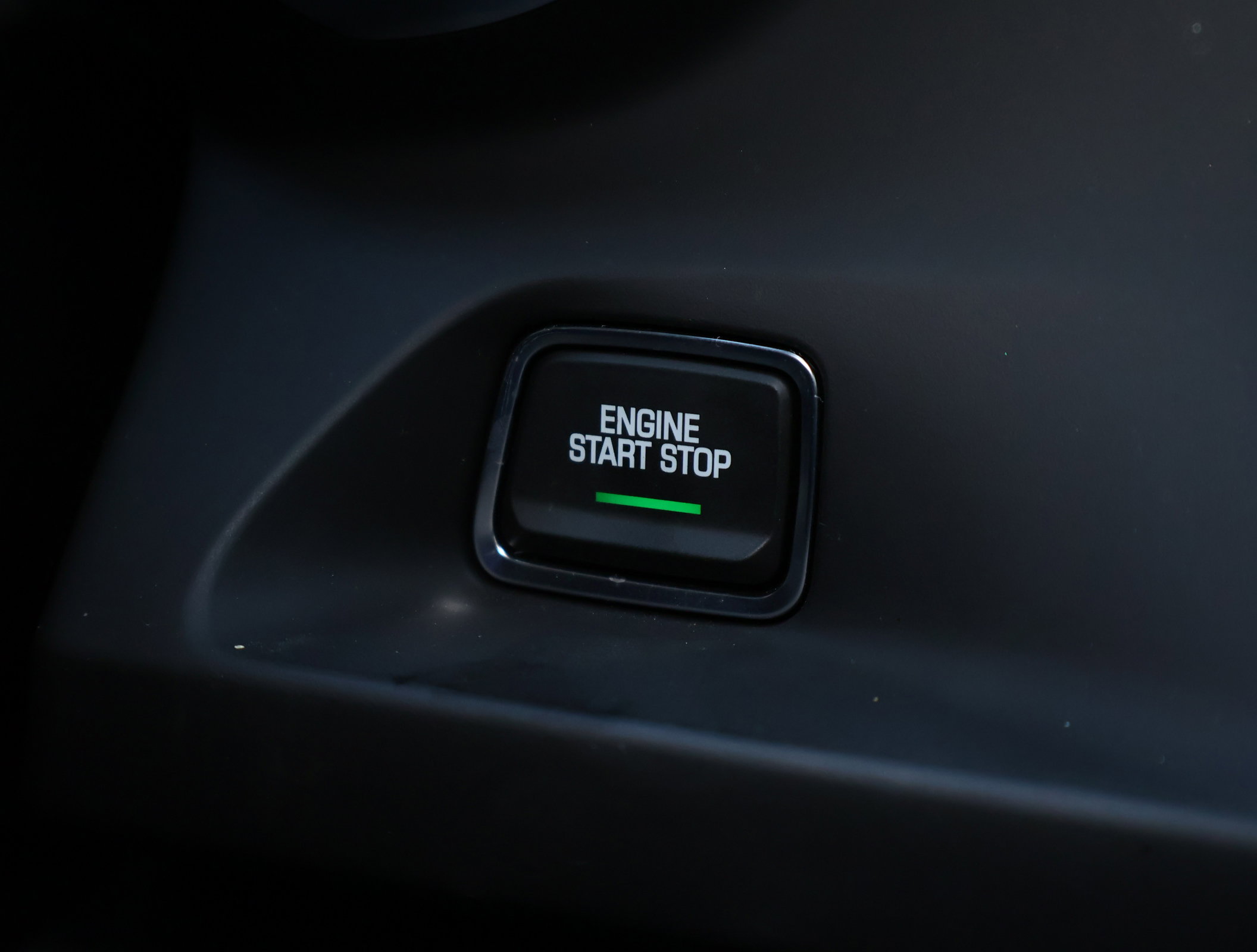 Used 2020 Chevrolet Camaro LT RWD image 16