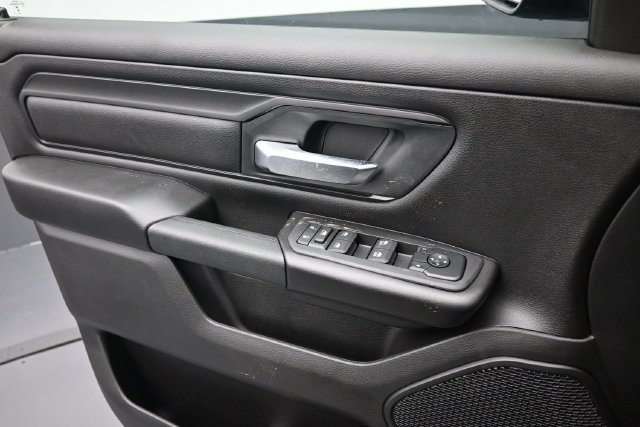 New 2027 RAM 1500 Express AWD/4WD image 15