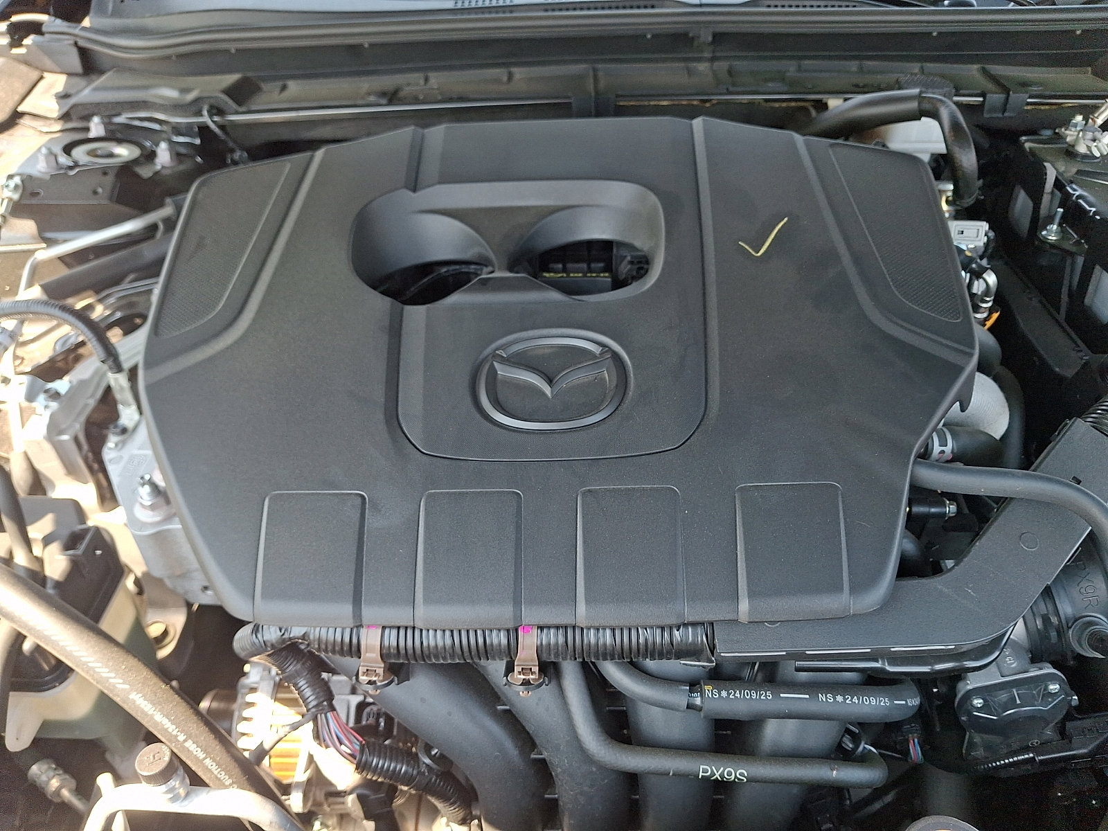 Certified 2025 MAZDA MAZDA3 2.5 S Hatchback w/ Appearance Package FWD image 29