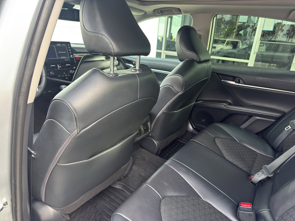 Used 2022 Toyota Camry XSE image 7
