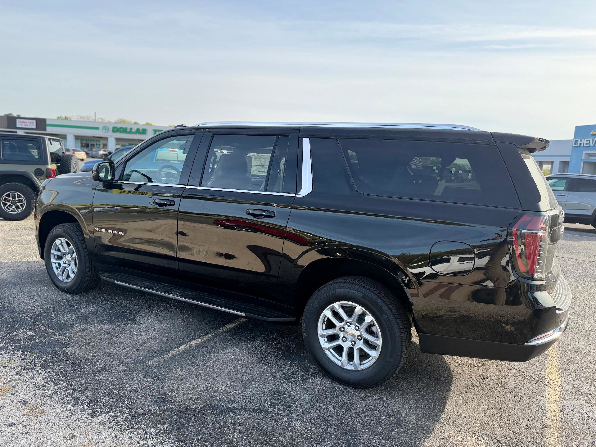 New 2026 Chevrolet Suburban LS w/ LPO, Dark Essentials Package AWD/4WD image 6