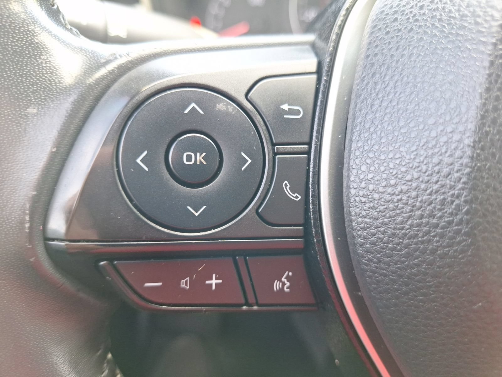 Used 2021 Toyota Corolla SE FWD image 21