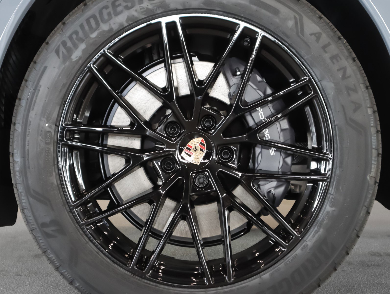 New 2026 Porsche Cayenne Coupe image 13