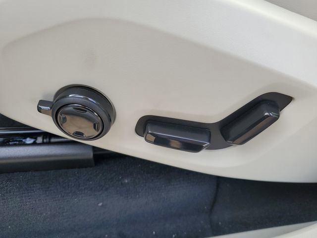 New 2026 Volvo XC90 T8 Ultra w/ Protection Package Premier image 7